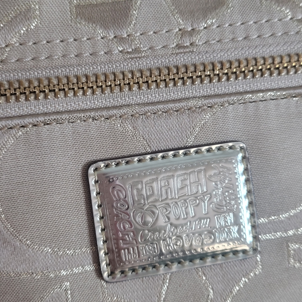 Coach Poppy Lurex Glam Signature Shoulder bag/Tote - Picture 6 of 16